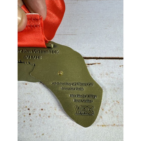 Raptor Run 10k Medal Award Virtual Running Club Celebrating Jurassic Park 2018 - Picture 6 of 6